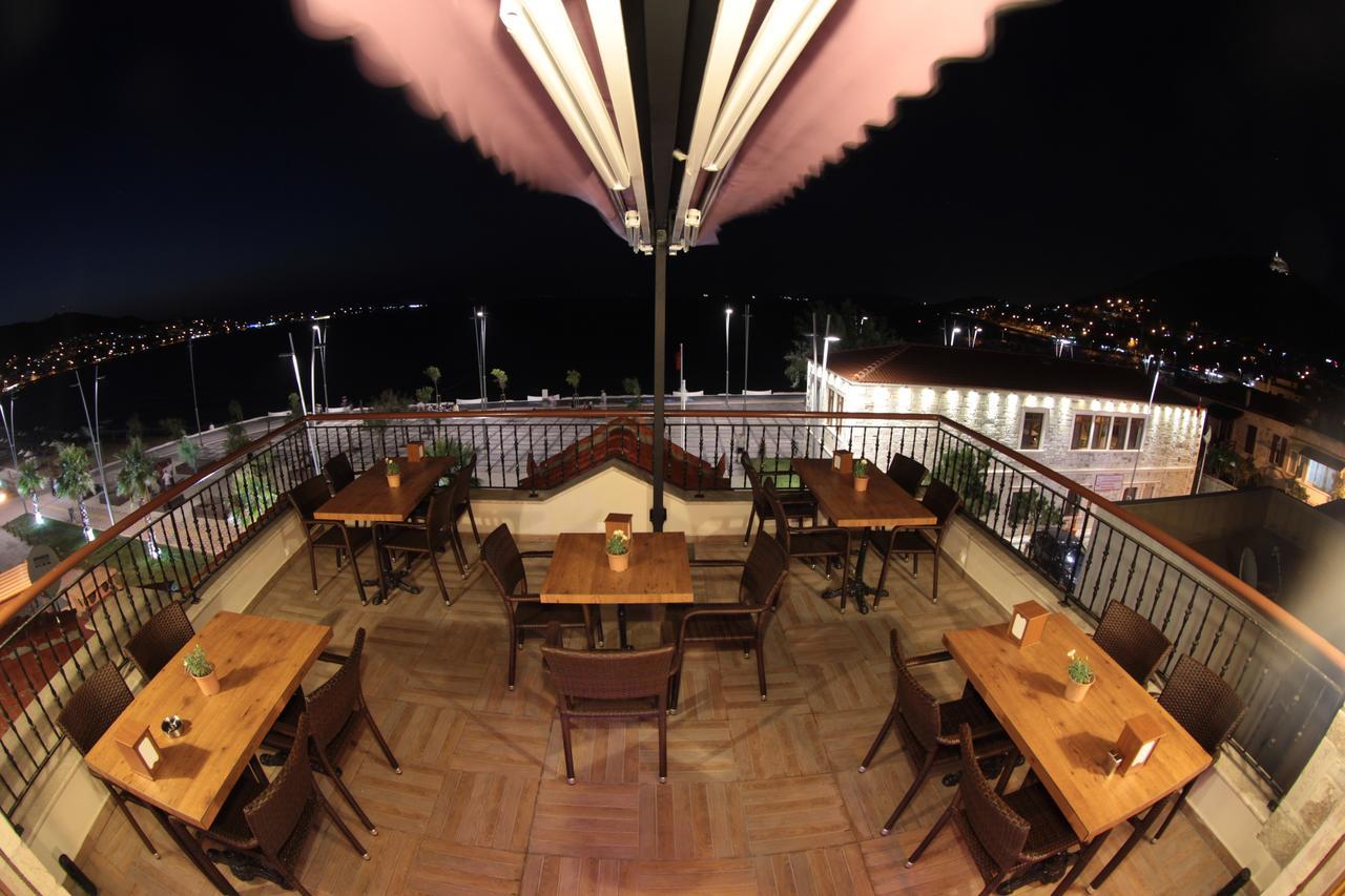 Focamor Otel Yenifoca Exteriör bild