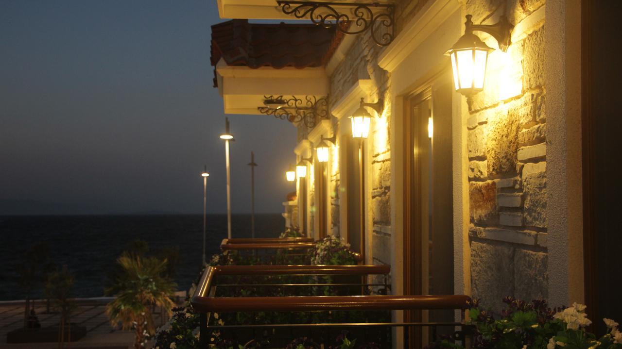 Focamor Otel Yenifoca Exteriör bild