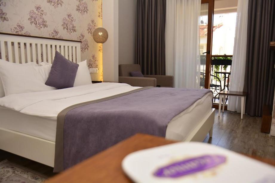 Focamor Otel Yenifoca Exteriör bild
